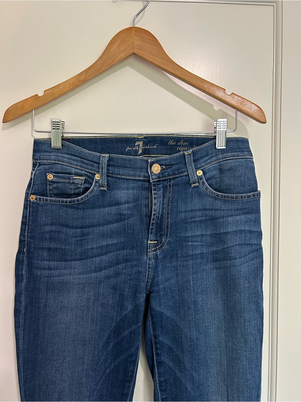 7 For all Mankind Women's Slim Cigarette Jeans in Size 27 - Picture 3 of 11
